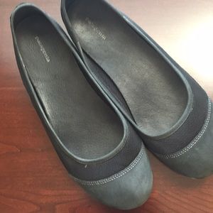Patagonia Black flats 8.5